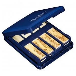 Vandoren VRC810 Футляр для хранения восьми тростей Bb, Eb кларнета или саксофона-сопрано.