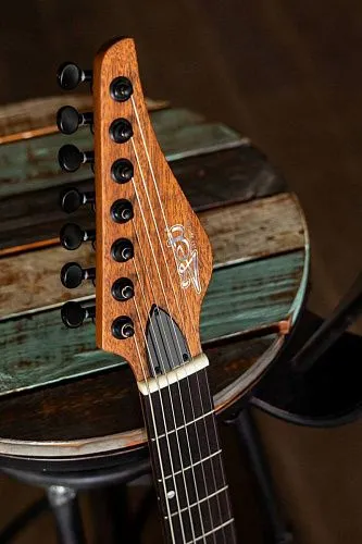 JET JS-507 BK Электрогитара 7-ми струнная, Superstrat.