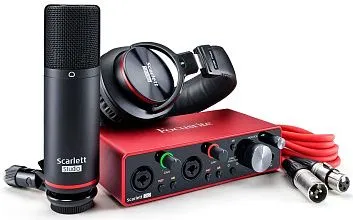 Focusrite Scarlett 2i2 Studio 3rd Gen Студийный комплект.